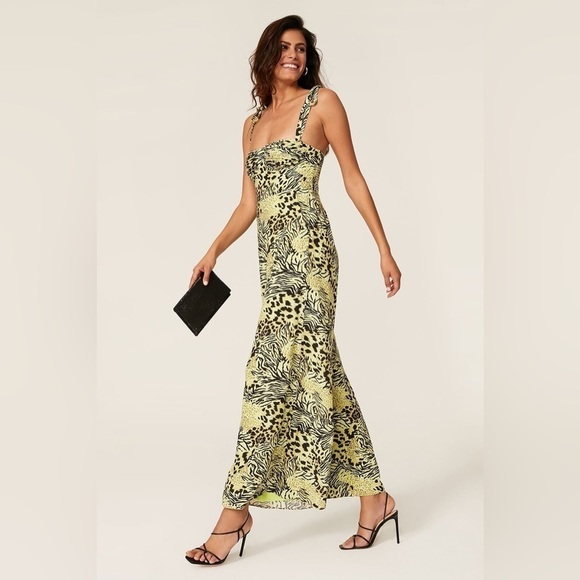 Fame and Partners Rent the Runway Suraya Safari Citrus Jumpsuit Size 2 - Picture 1 of 6